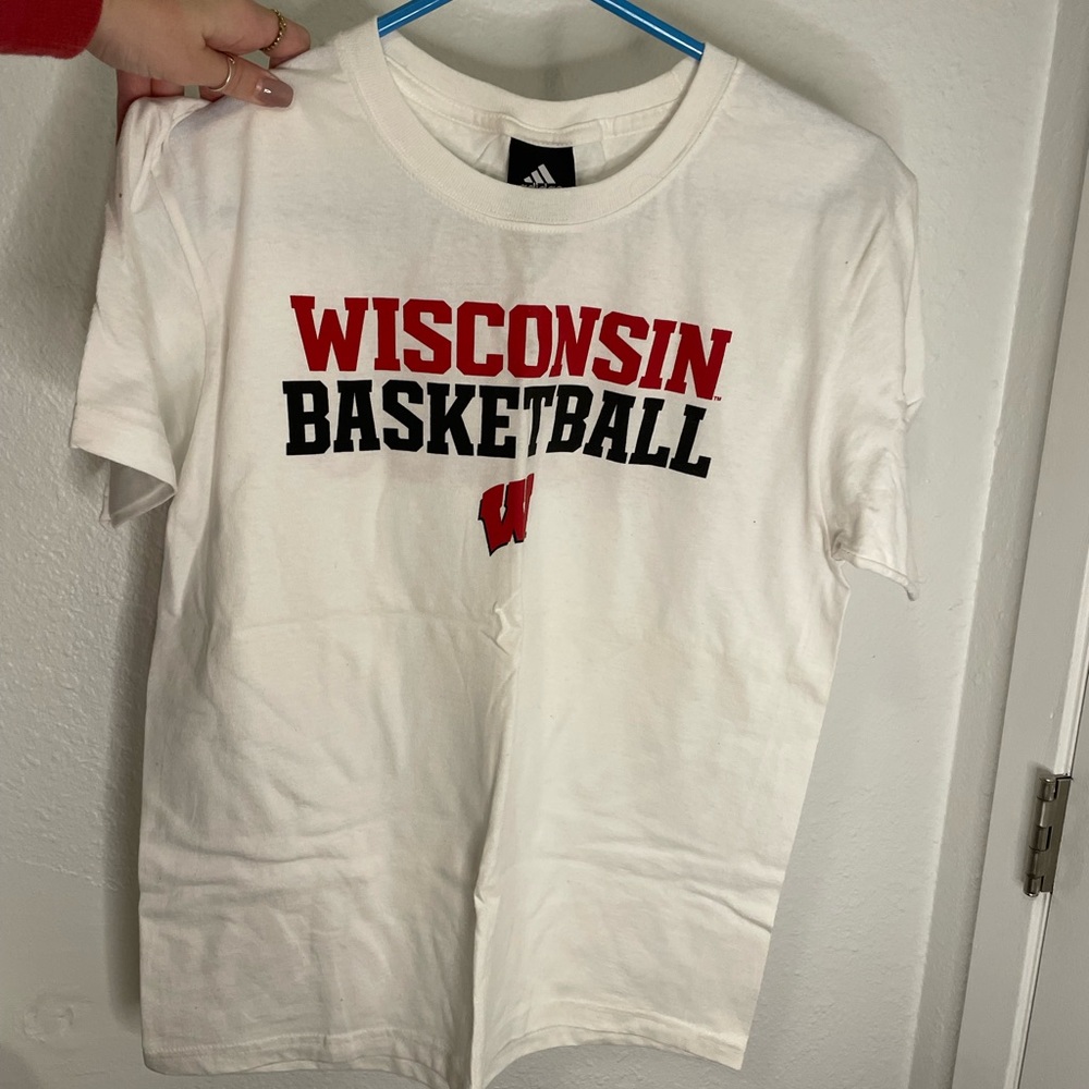 Wisconsin Basketball t-shirt